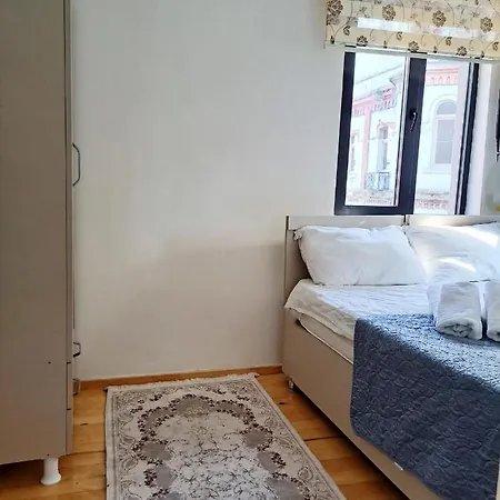 Royal 公寓 *